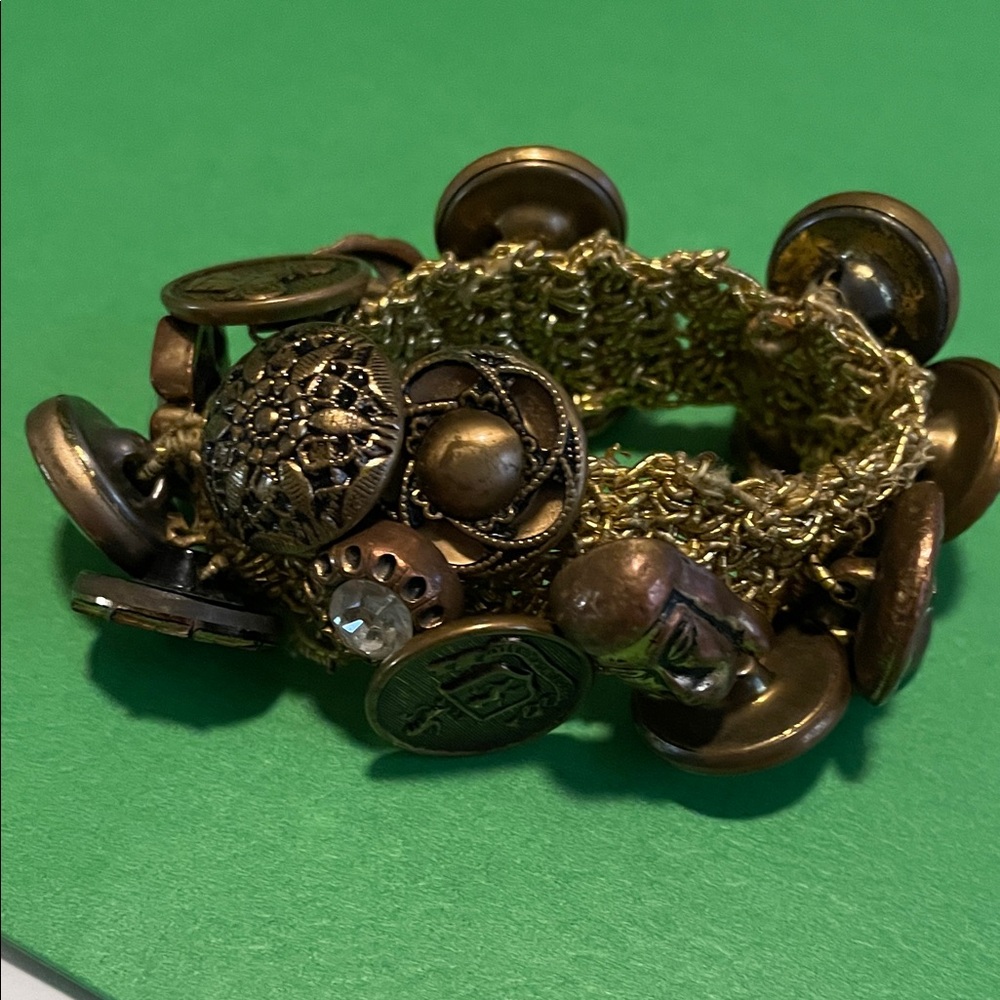 Unique Vintage Gold and Bronze Charm Bracelet